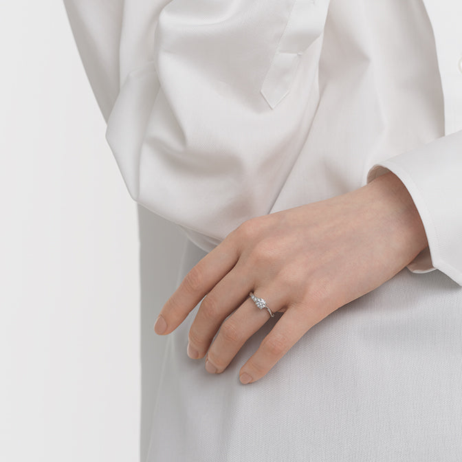 KARAHANA #2931 | Engagement Rings | NIWAKA Online Store