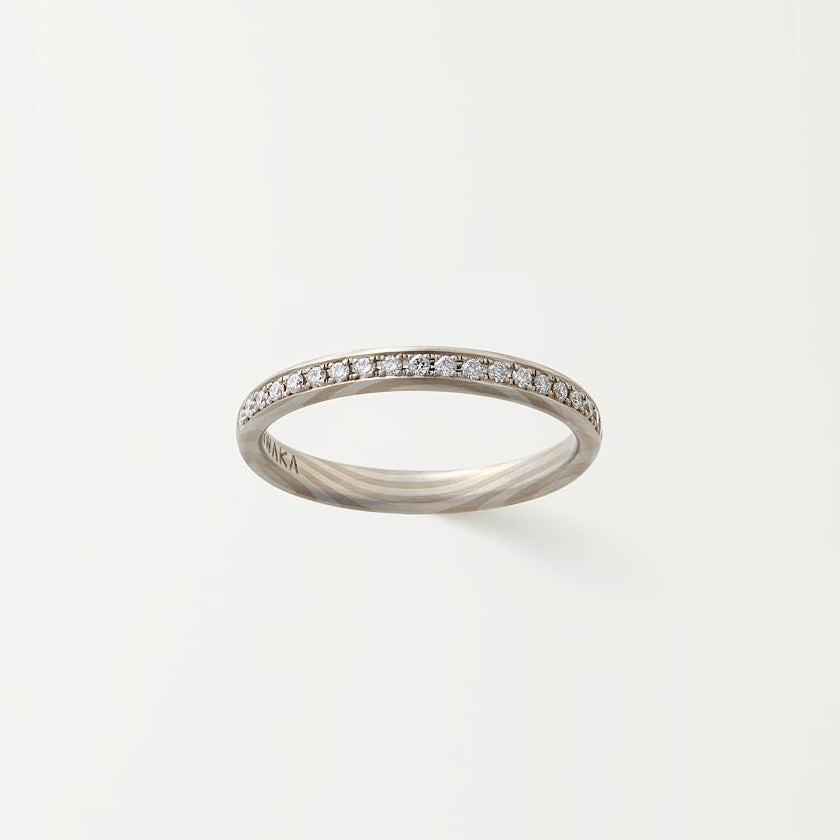 Diamond carat weight varies depending on order details.