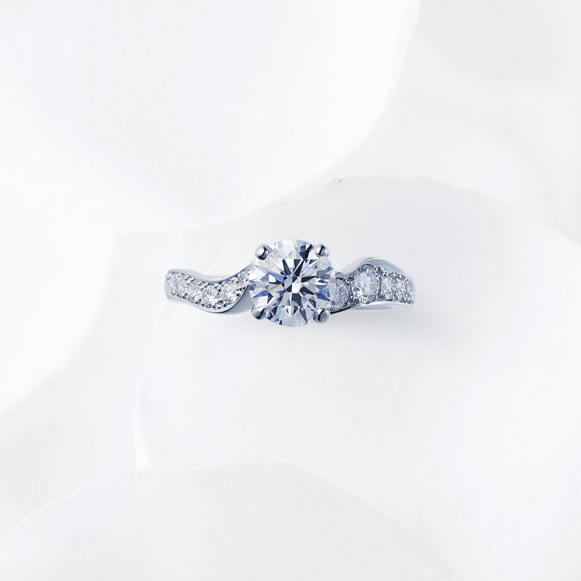 Shown with a 1.17 ct sample diamond.<br>Diamond carat weight varies depending on order details.