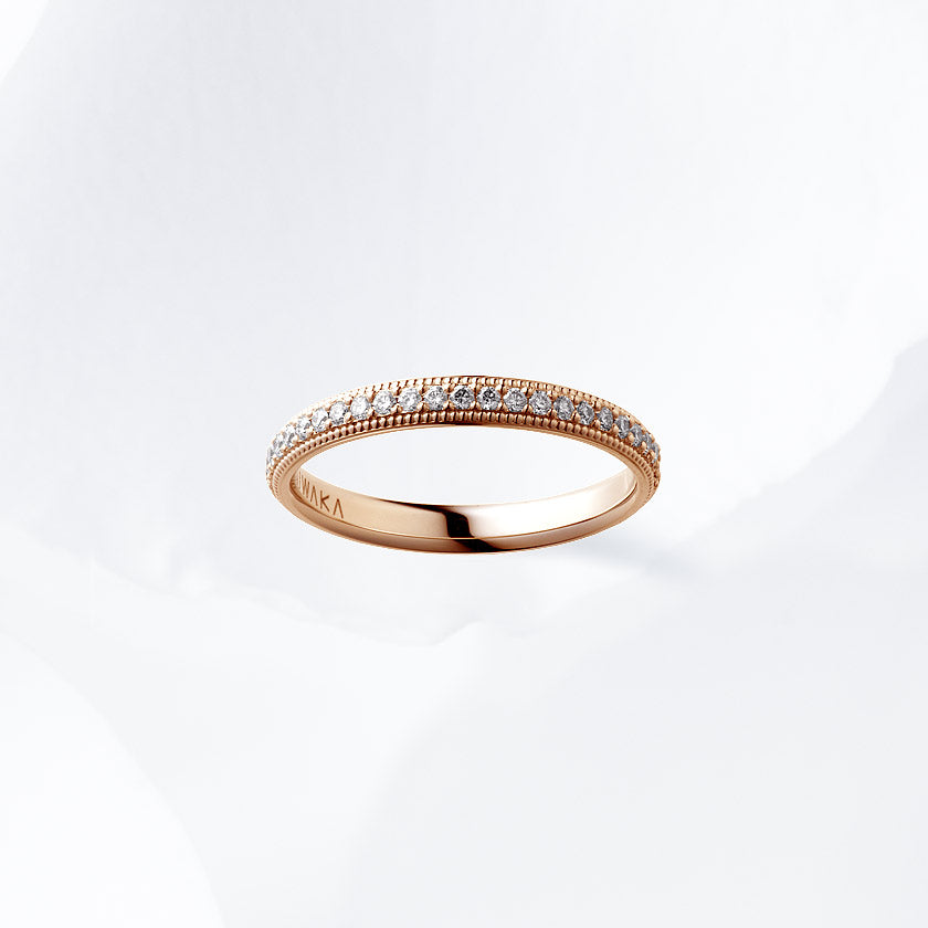Diamond carat weight varies depending on order details.