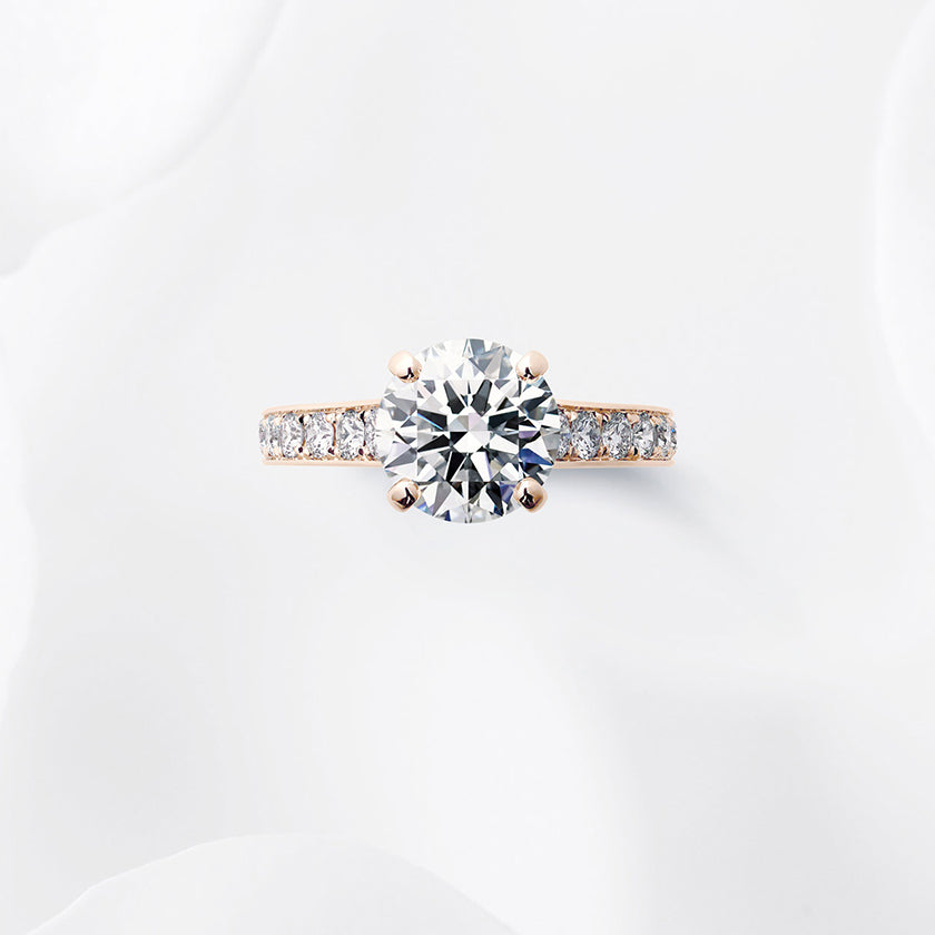 Shown with a 2.19 ct sample diamond.<br>Diamond carat weight varies depending on order details.