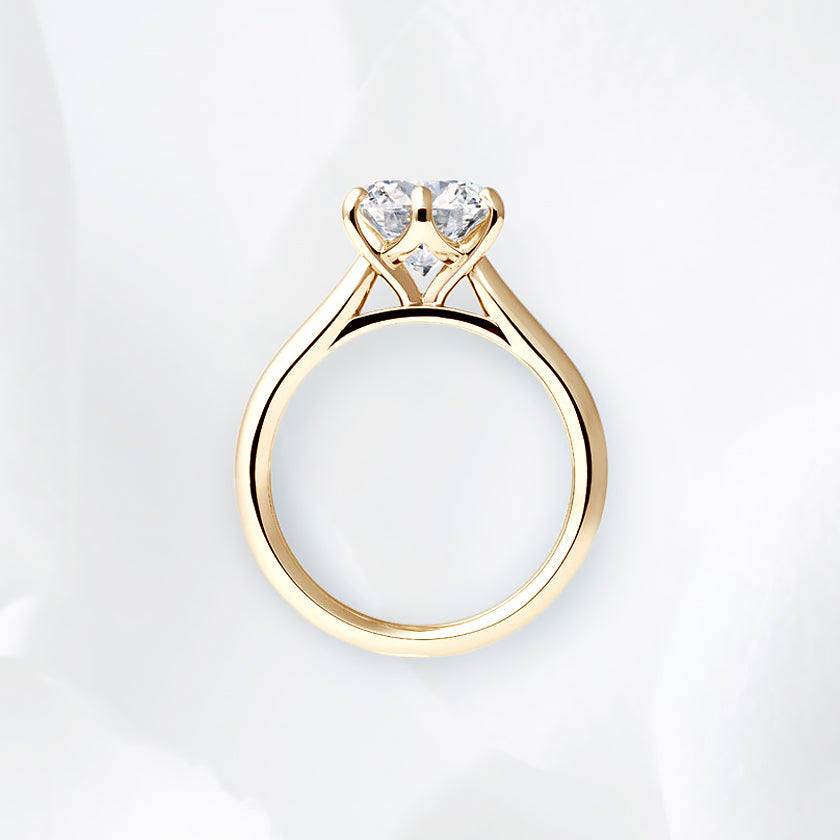 Shown with a 2.24 ct sample diamond.