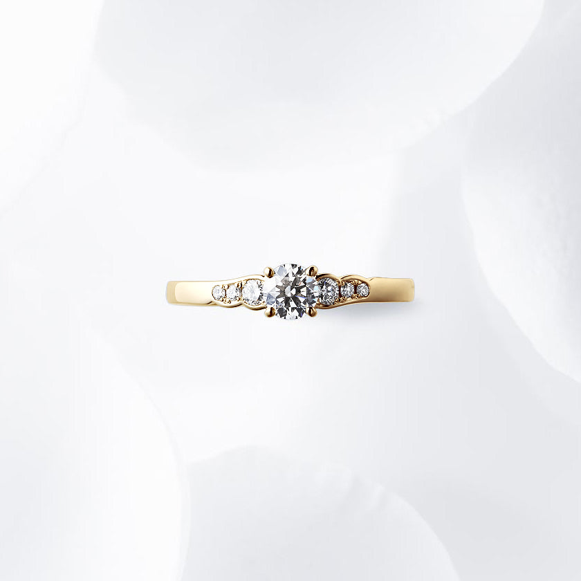 Shown with a 0.32 ct sample diamond.<br>Diamond carat weight varies depending on order details.