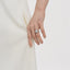 This ring has a Japanese ring size of 10.
The center diamond carat weight is 2.01 ct.